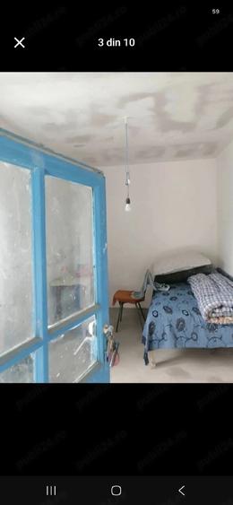 Casă cu 5 camere cu Teren 5400 Mp în Floreni