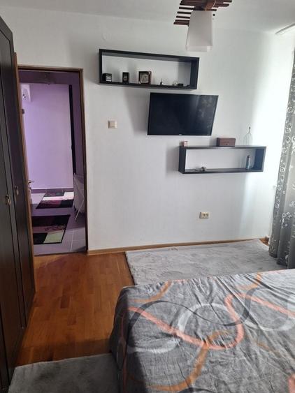 Apartament cu 2 camere decomandat în Radu Negru