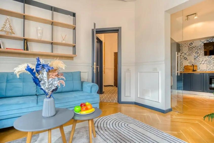Apartament cu 3 camere decomandat, mobilat în Universitate