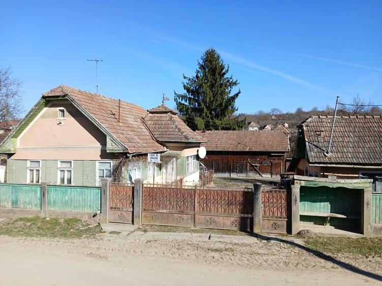 Casă cu 2 camere în Central