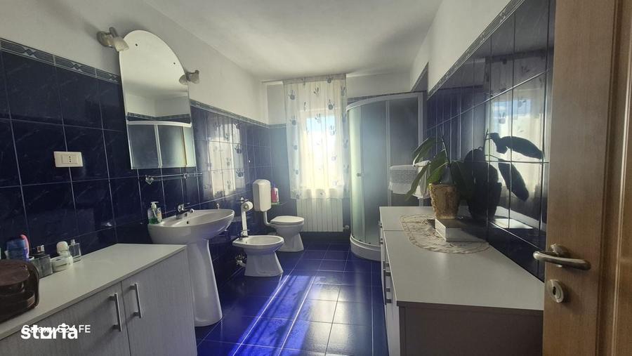 Casă cu 4 camere în Piatra