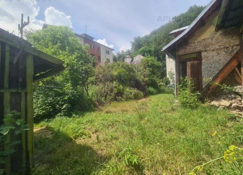 Teren de 635 mp, în Central
