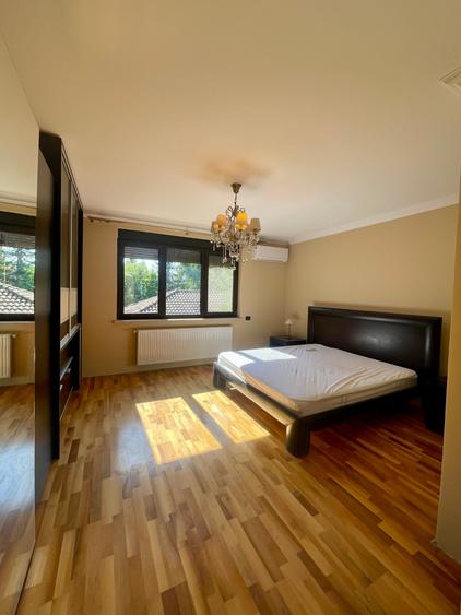 Casă individuală cu 5 camere cu Canalizare în Corbeanca
