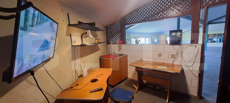 Spațiu comercial, de 690 mp, în Victoria