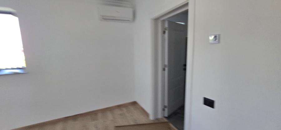 Casă individuală cu 3 camere cu Teren 500 Mp în Nord-Est