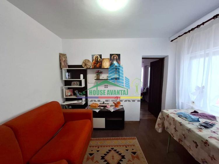 Casă cu 3 camere cu Canalizare în Cotești