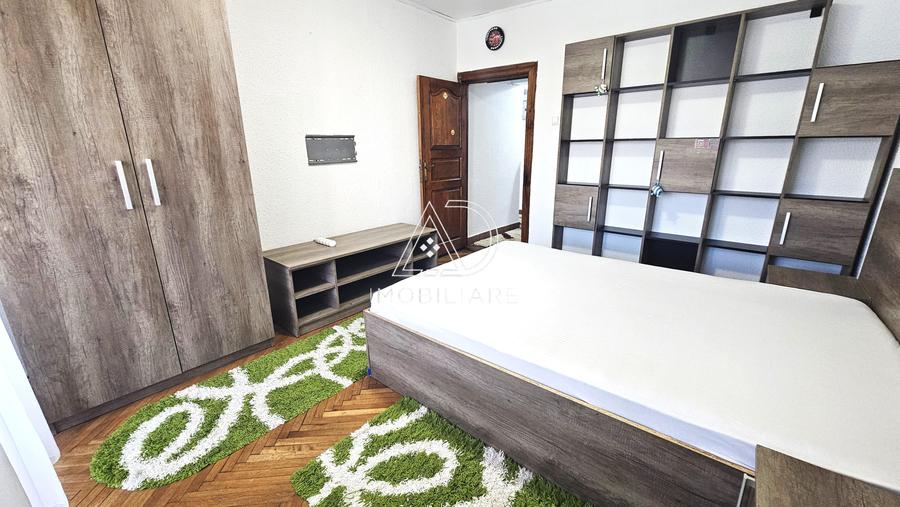 Apartament cu 3 camere decomandat în Victoria