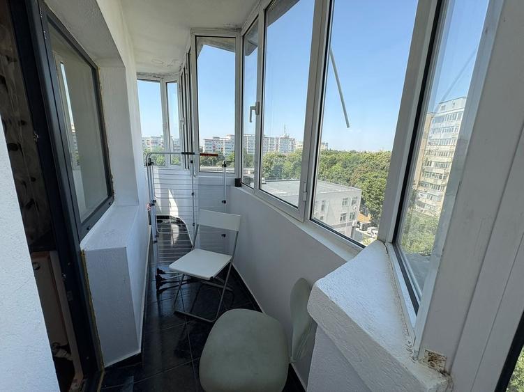 Apartament cu 2 camere decomandat, mobilat în Brâncoveanu