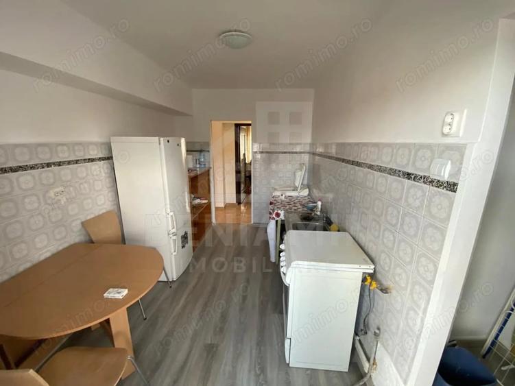 Apartament cu 3 camere decomandat în Lăpuș Argeș