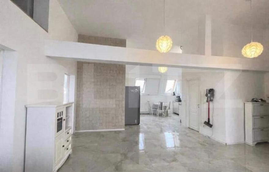 Apartament cu 3 camere decomandat în Rogerius