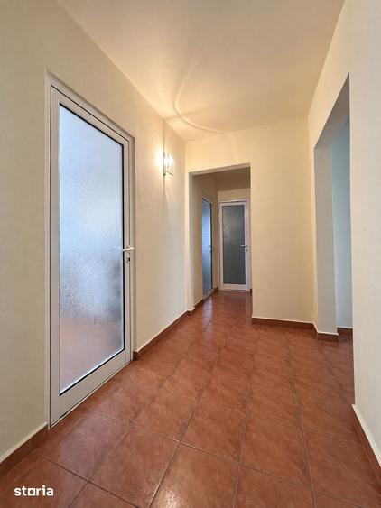 Apartament cu 4 camere în Est