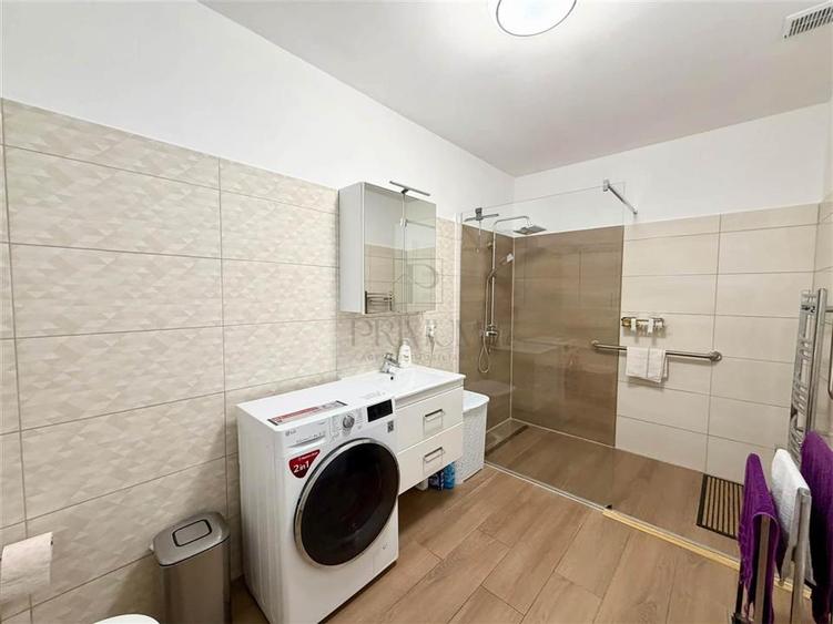Apartament cu 3 camere decomandat, mobilat în Giroc