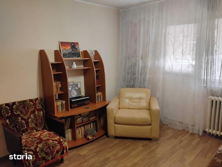 Apartament cu 2 camere decomandat în Vest