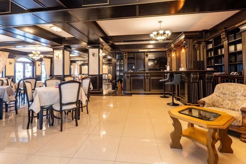 Spațiu comercial, de 2,334 mp, în Valea Lupului