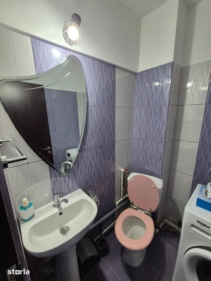 Apartament cu 3 camere semidecomandat în Nicolina
