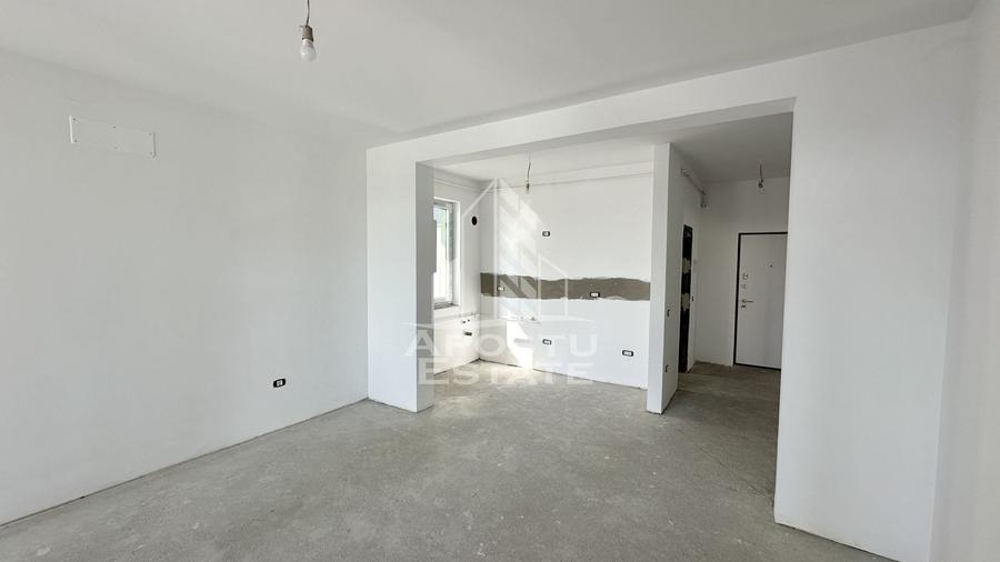 Apartament cu 4 camere decomandat în Dumbrăvița