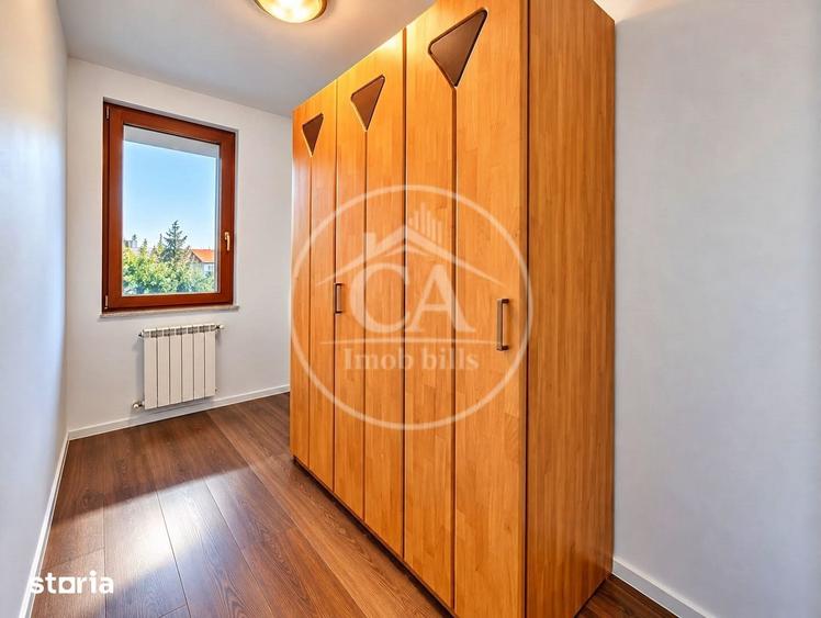 Apartament cu 5 camere decomandat în Sânmartin