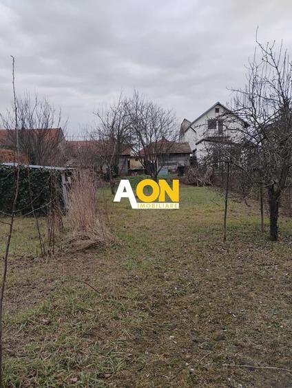 Casă individuală cu 2 camere cu Canalizare în Central