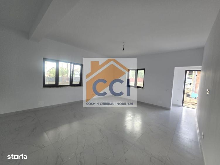 Casă cu 3 camere în Sărata