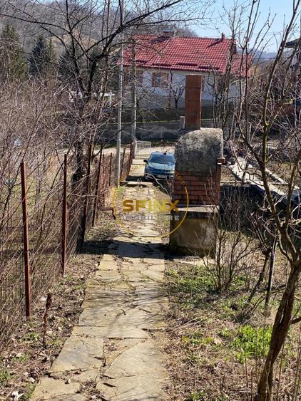 Casă individuală cu 4 camere cu Canalizare în Slănic