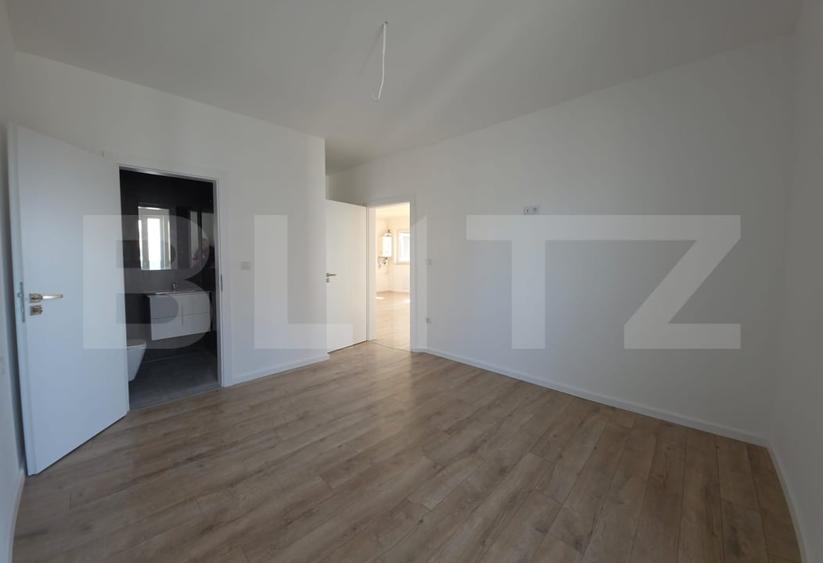 Apartament cu 3 camere semidecomandat în Nord