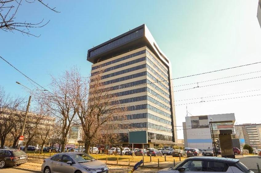 Birou, de 335 mp, în Aviației
