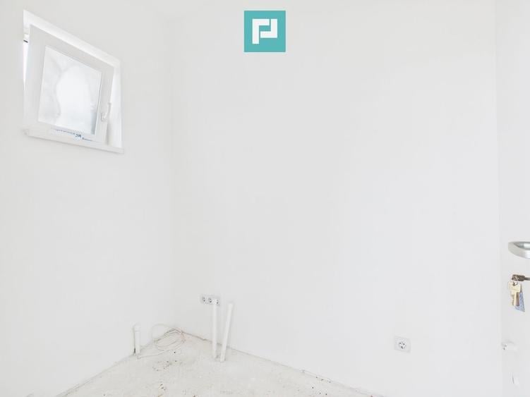 Duplex cu 3 camere cu Canalizare în Nojorid
