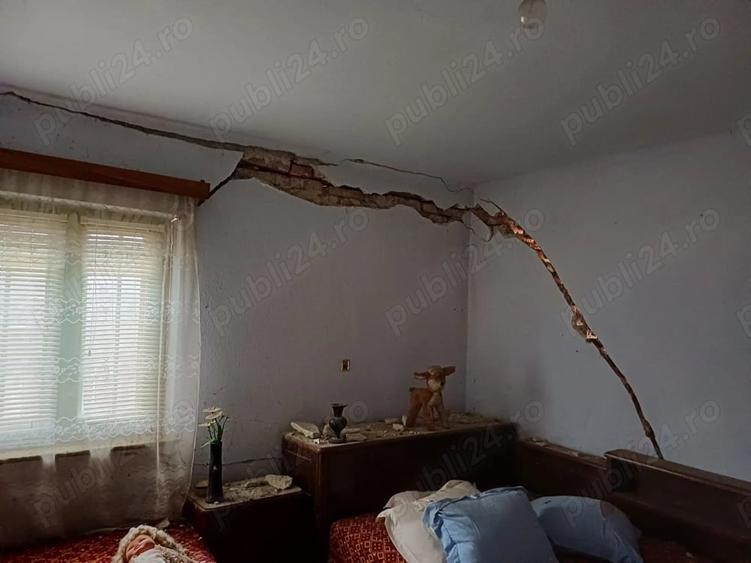 Casă cu 3 camere în Iancu Jianu