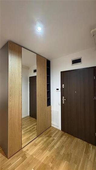 Apartament cu 2 camere semidecomandat, mobilat în Mărăști