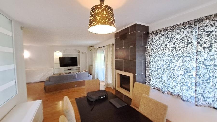 Apartament cu 4 camere decomandat, mobilat în Exterior Nord