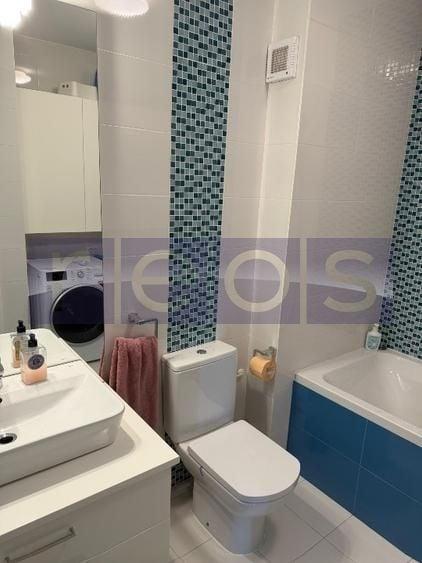 Apartament cu 3 camere decomandat, mobilat în Nerva Traian
