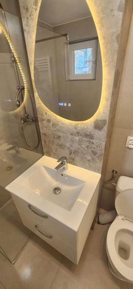 Apartament cu 3 camere decomandat în Lujerului