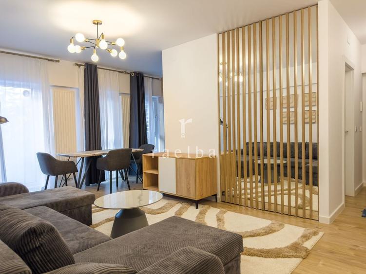 Apartament cu 3 camere semidecomandat, mobilat în Pipera