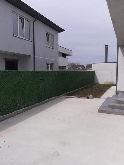 Casă cu 4 camere cu Teren 200 Mp în Cumpăna