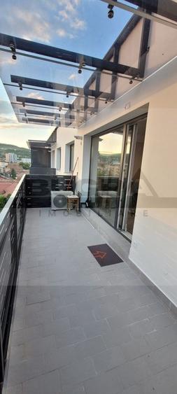 Apartament cu 2 camere semidecomandat în Horea