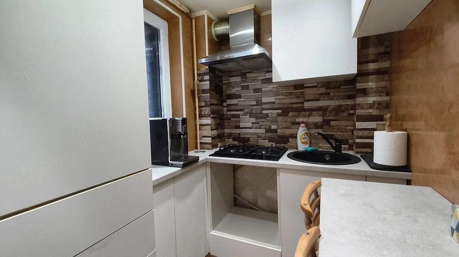 Apartament cu 2 camere decomandat în Micro 15