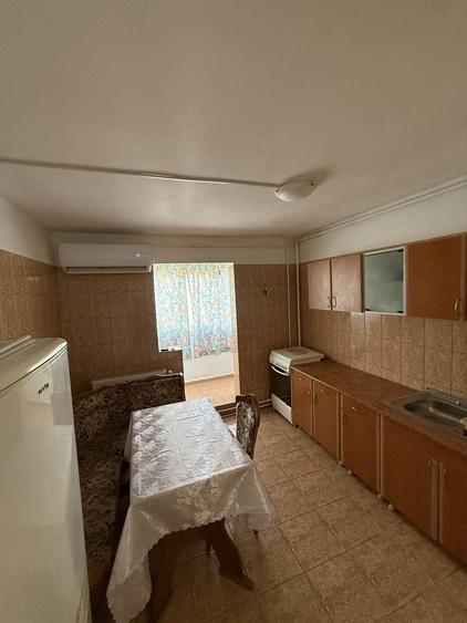 Proprietar, inchiriez apartament 2 camere decomandat - 13