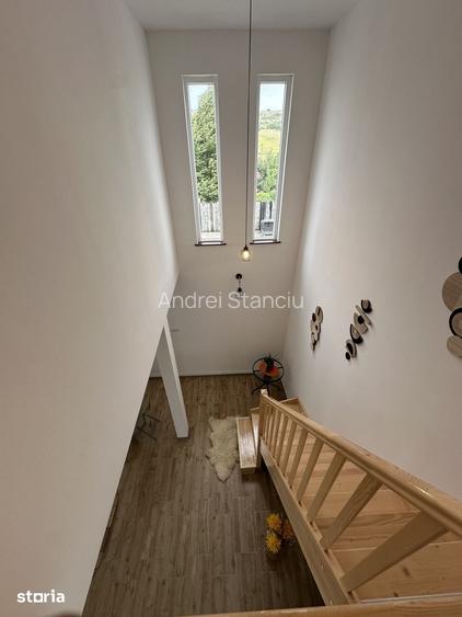 Casa 6 camere 3 bai Valea Lunga