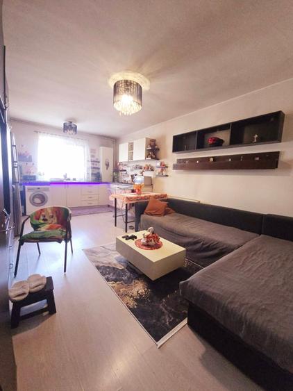 Apartament cu 2 camere decomandat în Dobroești