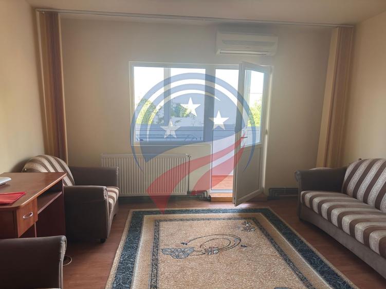 Apartament cu 2 camere semidecomandat în 1 Mai
