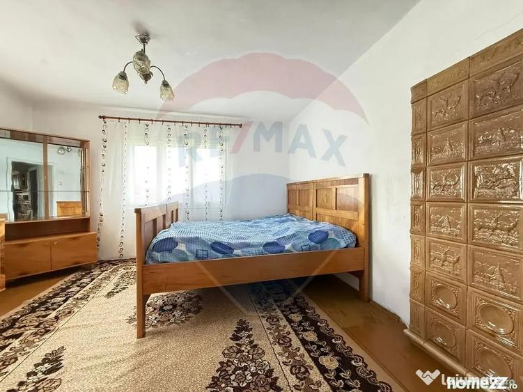 Casă cu 5 camere cu Teren 1056 Mp în Șaru Dornei