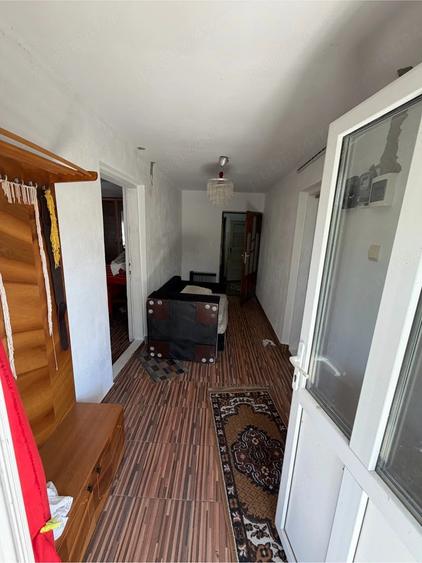 Casă cu 7 camere cu Teren 2718 Mp în Văleanca-Vilănești