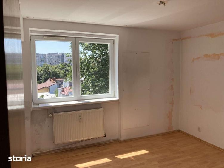 Apartament cu 2 camere semidecomandat în Obor