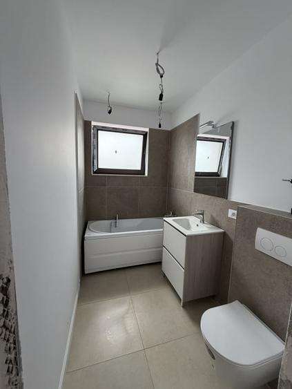 Apartament cu 3 camere decomandat în Sebeș