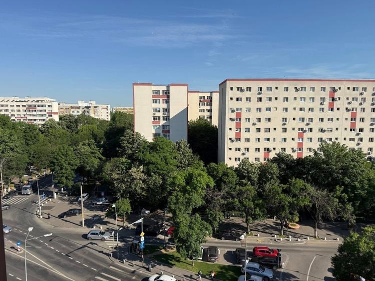Apartament cu 2 camere decomandat, mobilat în Apărătorii Patriei