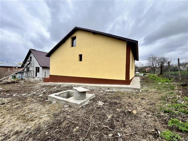 Casă individuală cu 3 camere cu Teren 600 Mp în Voinești