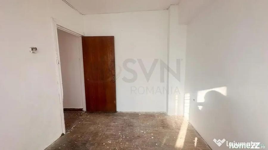 Apartament cu 4 camere decomandat în P-ța Romană