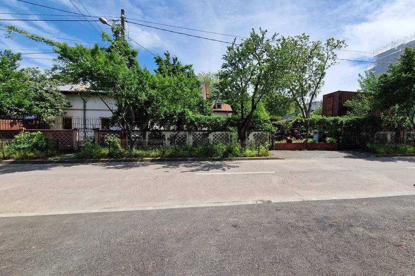 Teren Construcții intravilan de 600 mp, în Sisești