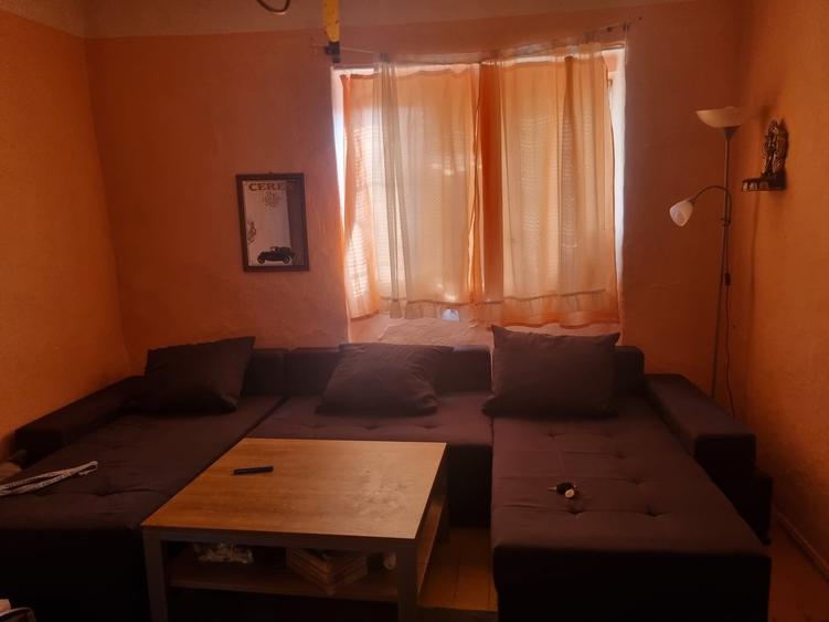 Casă cu 4 camere cu Teren 335 Mp în Central