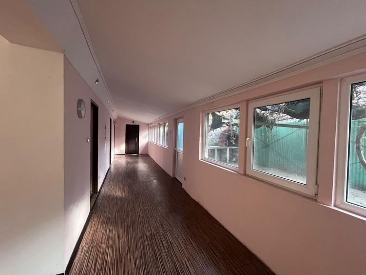 Casă individuală cu 3 camere cu Canalizare în Brătianu